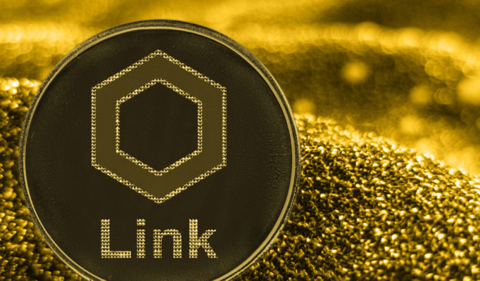 Coin,Cryptocurrency,Link,And,Gold,Fabric,Background.,Chailink,Logo.