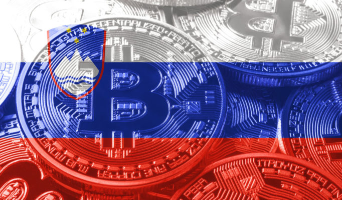 shutterstock_russia_flag_bitcoin_1939035745